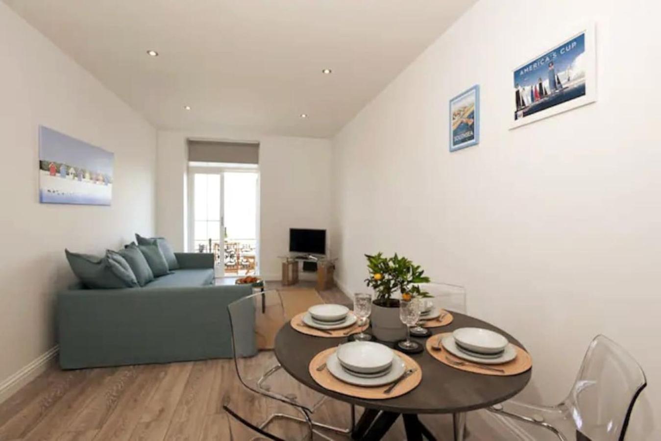 Air Maison - Stunning Beach Front Apartment Portsmouth Exteriér fotografie